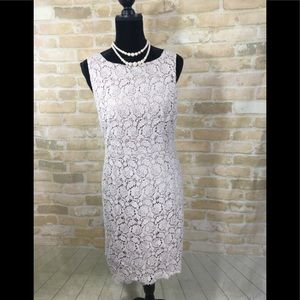 🆕Ann Taylor Tan Lace Dress Size 6.